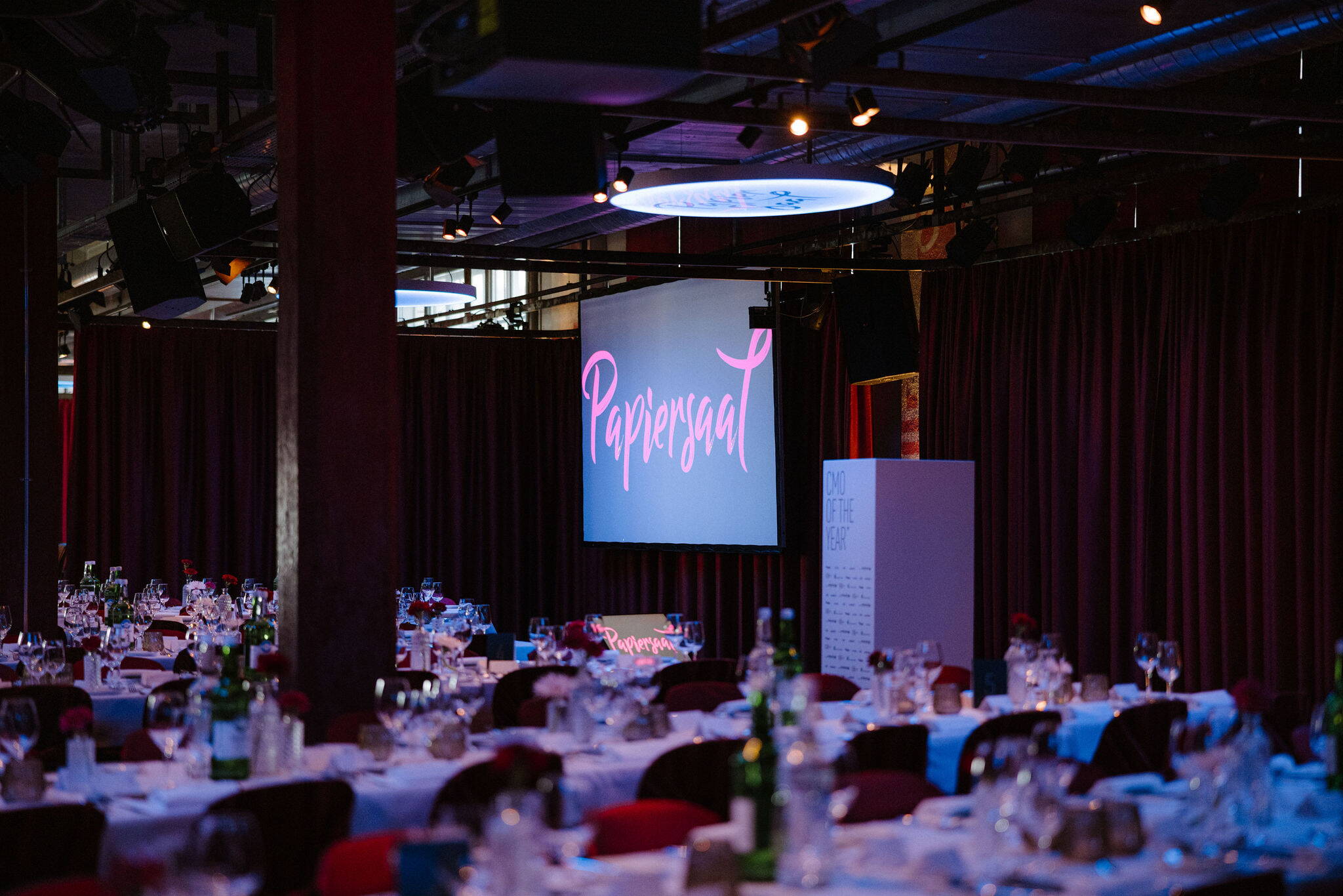 Festlichkeit im Papiersaal Gala-Dinner im Papiersaal, Tische gedeckt, ohne Menschen, Mood